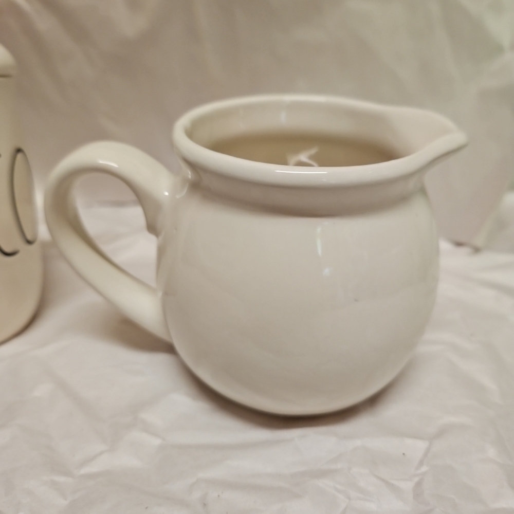 Rae Dunn White Ceramic Scoop and Pour Sugar And Creamer Set Like New! - Picture 9 of 12
